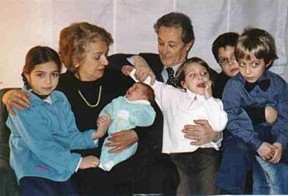 Arnaldo con la sua famiglia